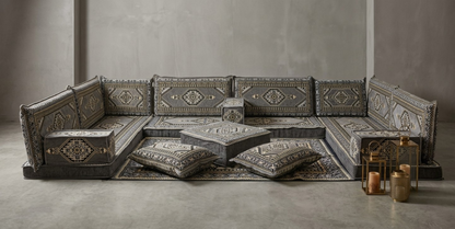 Majlis-Home ROYAL Teppich mit traditionellen Mustern in warmen Farbtönen, handgefertigt, Blick auf die detaillierte Textur