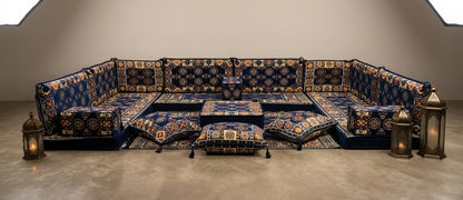 Majlis-Home Brocade Stoffmuster in goldfarbenen, reichen Verzierungen für dekorative Polster und Vorhänge.