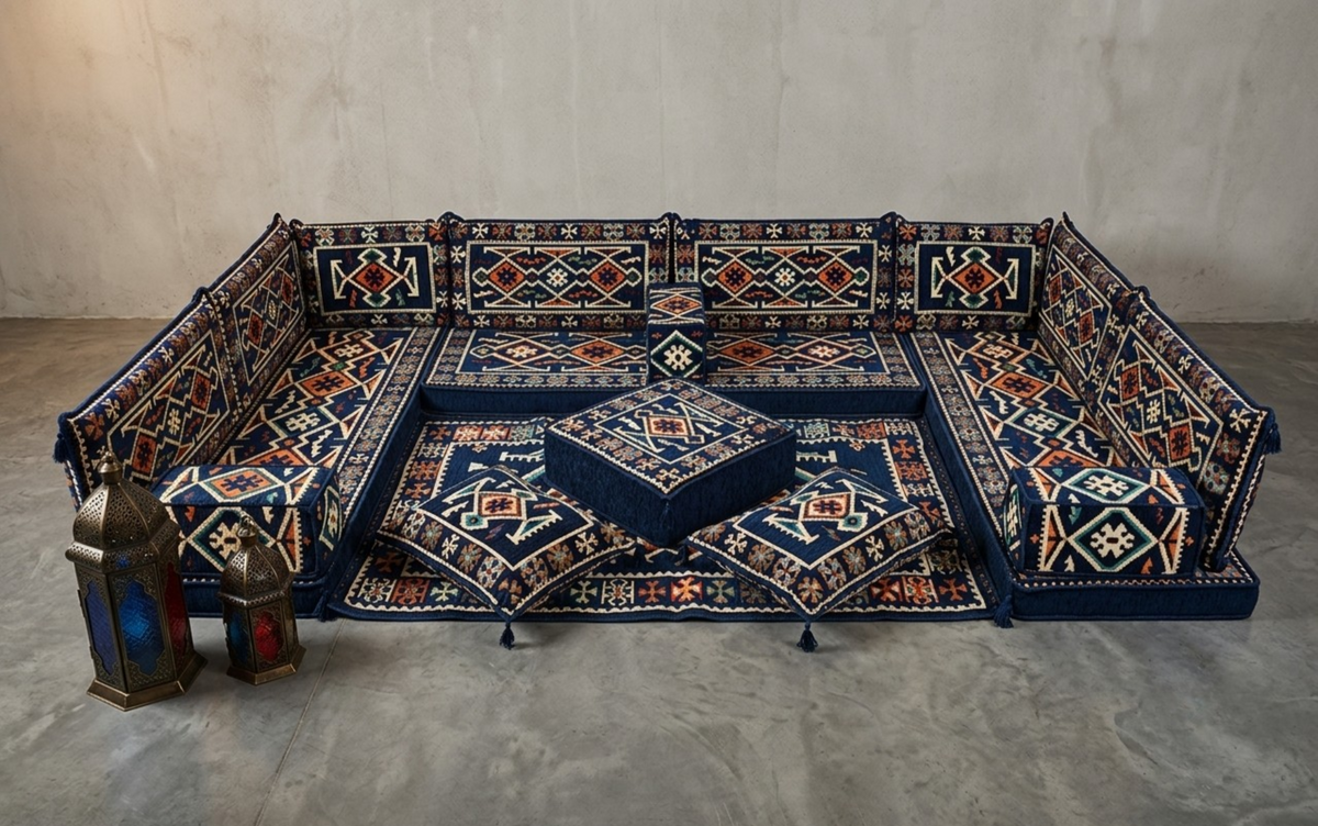 Diamant-Kerzenhalter von Majlis-Home in elegant, glänzender Silberoptik mit schlichter, moderner Gestaltung.