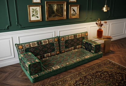 Brocade-Muster auf einem stilvollen Textil von Majlis-Home, detailreiche Stoffqualität und elegante Textur sichtbar